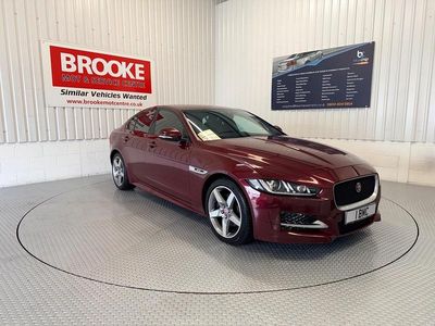 Used Jaguar XE R-Sport 180 HP (132 kW) 2015 Red Sedan