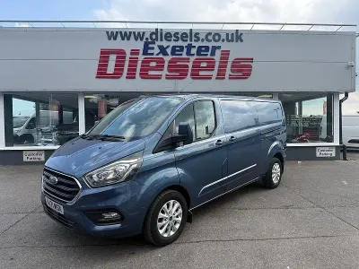 Usado Ford Transit Custom Limited 130 HP (95 kW) 2021 Azul Van