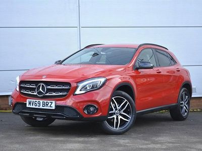 Used Mercedes GLA180 Urban 122 HP (89 kW) 2019 Jupiter red SUV