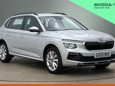 Usado Skoda Kamiq SE 113 HP (83 kW) 2025 Prateado SUV
