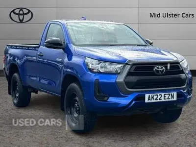 Używany Toyota HiLux Active 150 KM (110 kW) 2022 Niebieski Pickup