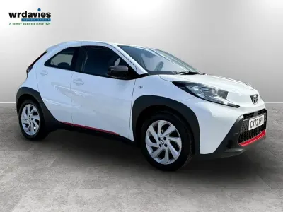 Gebraucht Toyota Aygo X PURE 72 PS (52 kW) 2022 Weiß SUV
