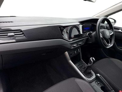 Used VW Polo Life 79 HP (58 kW) 2022 White Hatchback