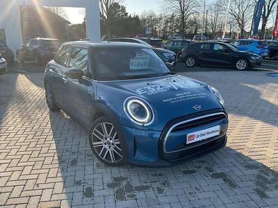 Używany Mini Cooper Exclusive 134 KM (98 kW) 2021 Niebieski Hatchback