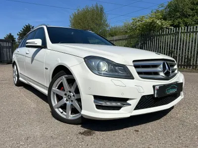 Used Mercedes C200 Sport Edition 136 HP (100 kW) 2011 White Estate