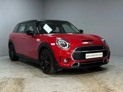 Used Mini Cooper S Clubman Exclusive 176 HP (129 kW) 2021 Red Estate