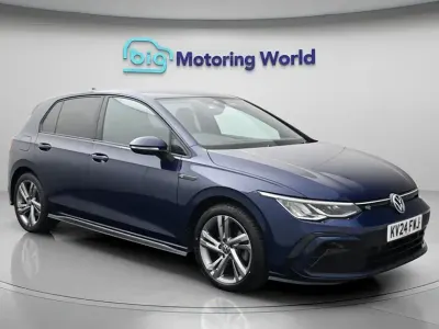 Używany VW Golf VIII R-line 150 KM (110 kW) 2024 Niebieski Hatchback