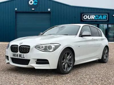 Begagnad BMW M135 Comfort Edition 320 HK (235 kW) 2014 Vit Halvkombi
