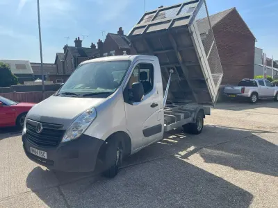 Begagnad Vauxhall Movano 125 HK (91 kW) 2014 Silver Minibuss