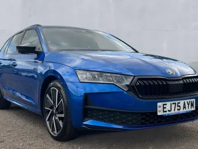 Used Skoda Octavia SportLine 150 HP (110 kW) 2025 Race blue metallic