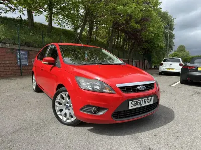 Usado Ford Focus Zetec 2010 Rojo Utilitario