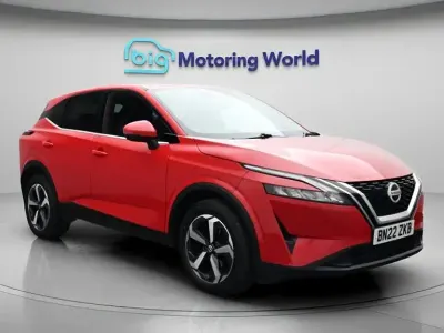 Used Nissan Qashqai N-Connecta 158 HP (116 kW) 2022 Red SUV