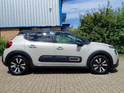 Used Citroën C3 PureTech 82 HP (60 kW) 2023 Beige Hatchback