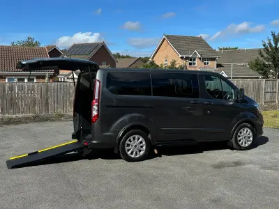 Used Ford Tourneo Custom Titanium 130 HP (95 kW) 2019 Grey Van
