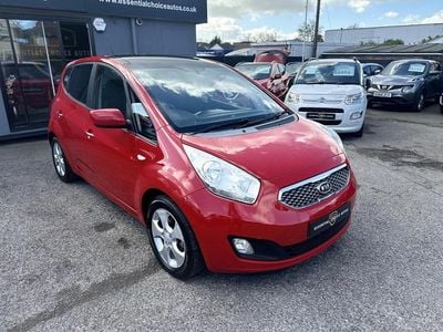 Used Kia Venga 89 HP (65 kW) 2011 Red Hatchback