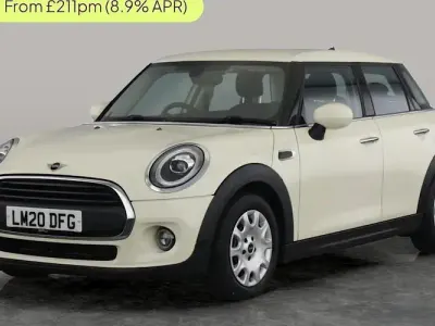 Begagnad Mini ONE Comfort 102 HK (75 kW) 2020 Vit Halvkombi