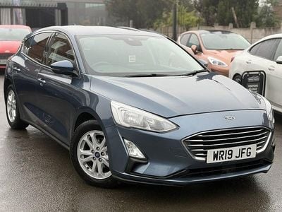 Used Ford Focus Zetec 125 HP (91 kW) 2019 Blue Hatchback