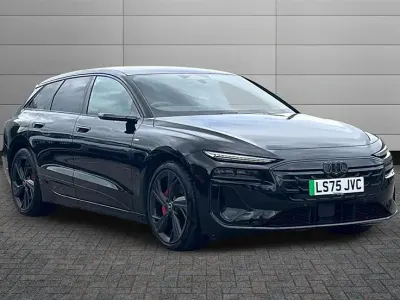 Używany Audi A6 e-tron Comfort 314 kW (428 KM) 2025 Czarny Kombi