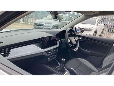 Used Skoda Kamiq SE 95 HP (69 kW) 2025 White SUV