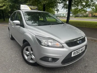Used Ford Focus Zetec 99 HP (72 kW) 2010 Silver Hatchback