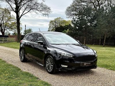 Used Ford Focus ST-Line 120 HP (88 kW) 2018 Black Hatchback