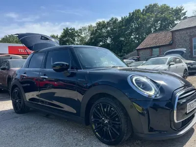 Used Mini Cooper Exclusive 2023 Blue/black Hatchback
