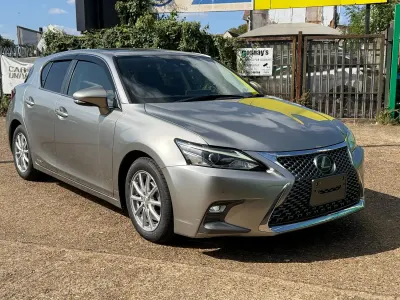 Used Lexus CT200h Luxury Line 2018 Silver Hatchback