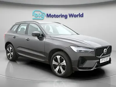 Usado Volvo XC60 Plus 350 HP (257 kW) 2022 Cinzento SUV