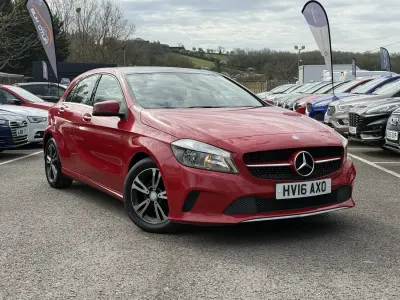 Usado Mercedes A180 SE 2016 Vermelho Citadino