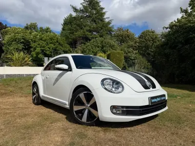 Used VW Beetle Design 160 HP (117 kW) 2015 White Hatchback