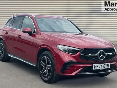 Käytetty Mercedes GLC300 AMG line 258 HP (189 kW) 2024 Punainen