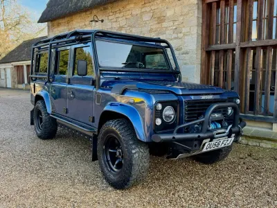 Używany Land Rover Defender 195 KM (143 kW) 2007 Niebieski