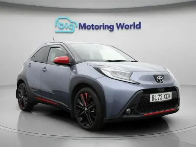 Używany Toyota Aygo X 72 KM (52 kW) 2023 Szary SUV