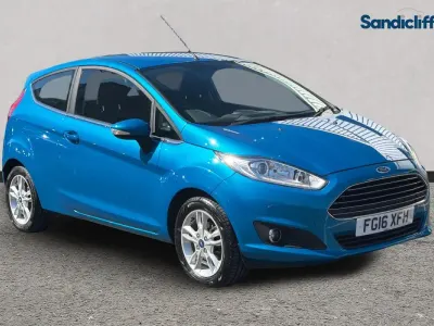 Used Ford Fiesta Zetec 100 HP (73 kW) 2016 Blue Hatchback