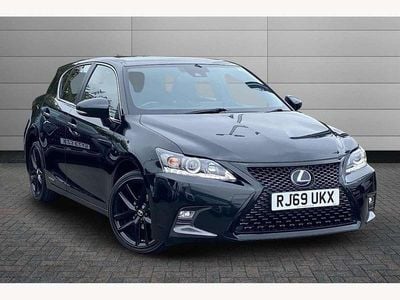 Lexus CT200h