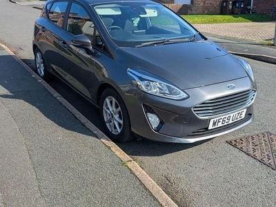 Used Ford Fiesta Zetec 100 HP (73 kW) 2019 Grey Hatchback