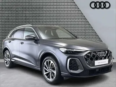 Used Audi Q5 S-Line 200 HP (147 kW) 2025 Grey SUV
