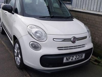 Used Fiat 500L Pop Star 95 HP (69 kW) 2013 White/black MPV