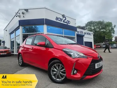 Begagnad Toyota Yaris 111 HK (81 kW) 2018 Röd Halvkombi