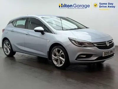 Second-hand Vauxhall Astra SRi 105 CP (77 kW) 2019 Argintiu Hatchback