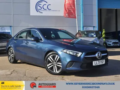 Begagnad Mercedes A180 116 HK (85 kW) 2022 Blå Sedan