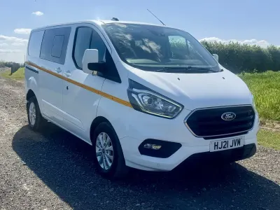 Used Ford Transit Custom Limited 130 HP (95 kW) 2021 White Estate