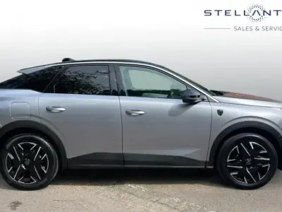 Używany Peugeot 3008 GT 134 KM (98 kW) 2025 Szary SUV