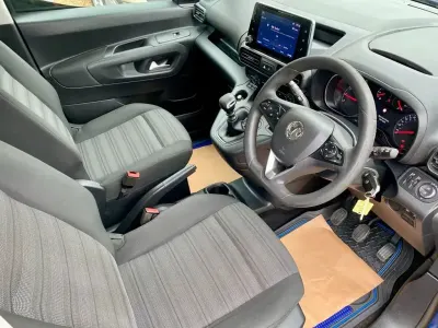 Used Vauxhall Combo S 110 HP (80 kW) 2019 Blue MPV