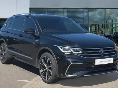 Usado VW Tiguan Allspace R-line 150 HP (110 kW) 2024 Preto SUV