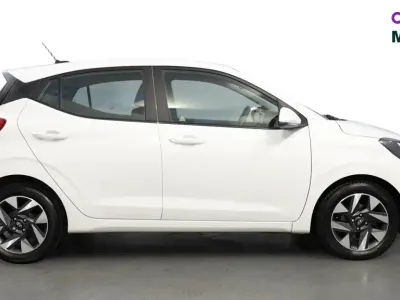 Used Hyundai i10 Advanced 63 HP (46 kW) 2025 White Hatchback