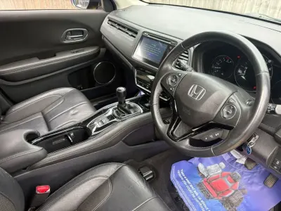 Used Honda HR-V SE 120 HP (88 kW) 2017 Black SUV