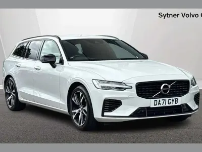 Used Volvo V60 R-Design 337 HP (247 kW) 2021 White Estate