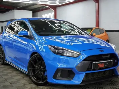 Usado Ford Focus RS 350 HP (257 kW) 2016 Azul Citadino