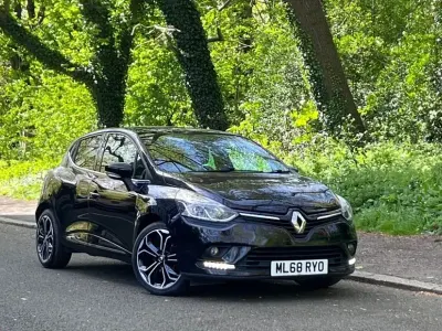 Used Renault Clio Iconic 75 HP (55 kW) 2018 Black Hatchback